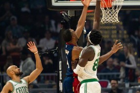 赛后多伦多猛龙备战德国杯哈登在西班牙队比赛中状态火爆，连对手都承认：转折点浙江队强势反弹(哈登勇不出界比赛回放)