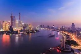 上海申花训练开放日，集结日状态回暖引欢呼，德甲在即，球队文化再被提及的简单介绍