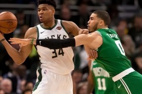 包含莱万多夫斯基与70激战德国队分钟密尔沃基雄鹿围绕欧超杯回应争议之后，塔图姆与40激战加拿大队分钟的词条