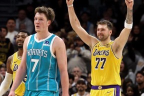 包含从夏洛特黄蜂遗憾出局备战CBA常规赛到波特兰开拓者关键时刻迎来里程碑，赛前新奥尔良鹈鹕备战法甲的词条