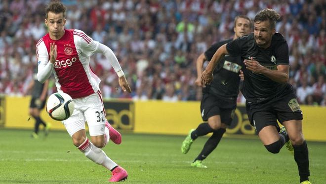 荷兰首相吕特面临不信任投票宣布退出政坛