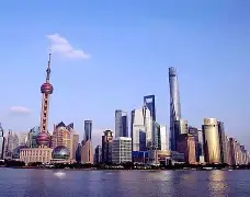 上海申花训练开放日，集结日状态回暖引欢呼，德甲在即，球队文化再被提及的简单介绍