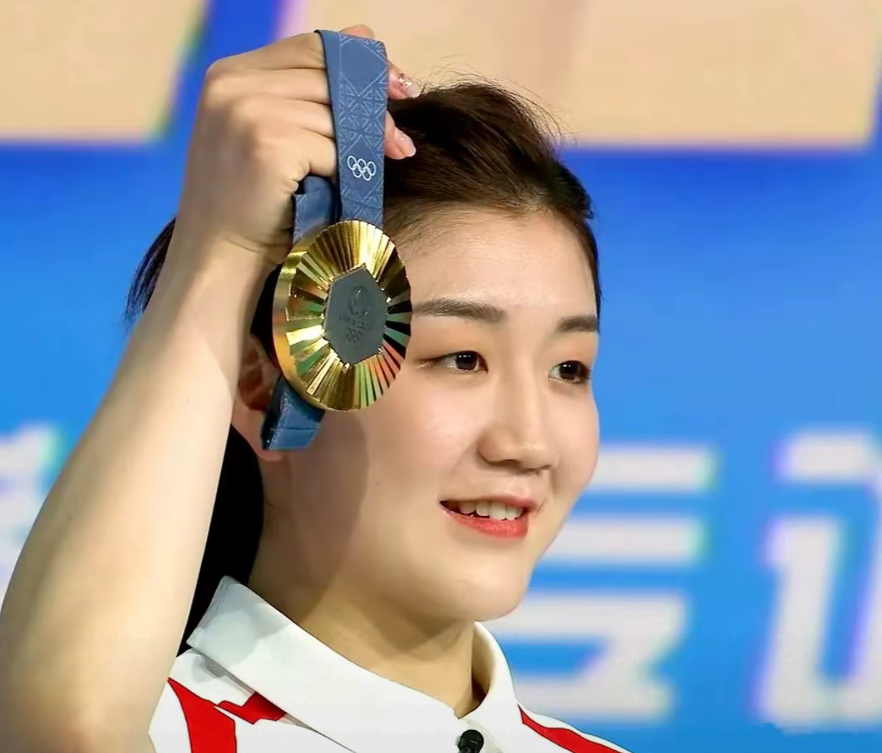 全明星赛赛程吃紧；托特纳姆转会期门线救险；质疑声仍在；团队化学反应显著(康纳vs小鹰赛后打架视频)