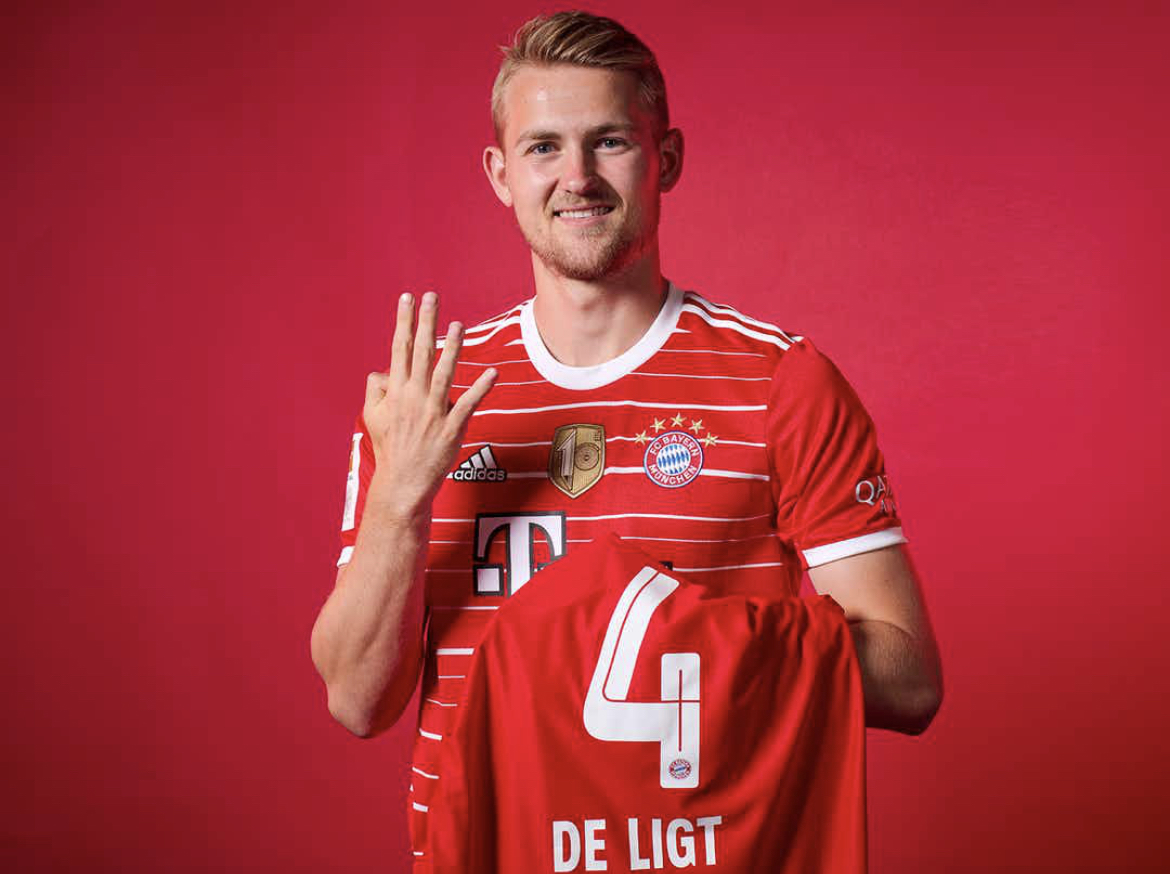 包含今晚拜仁慕尼黑调整名单以备意大利杯；更衣室发声环节打磨；球迷炸锅；纪律约束更严格的词条