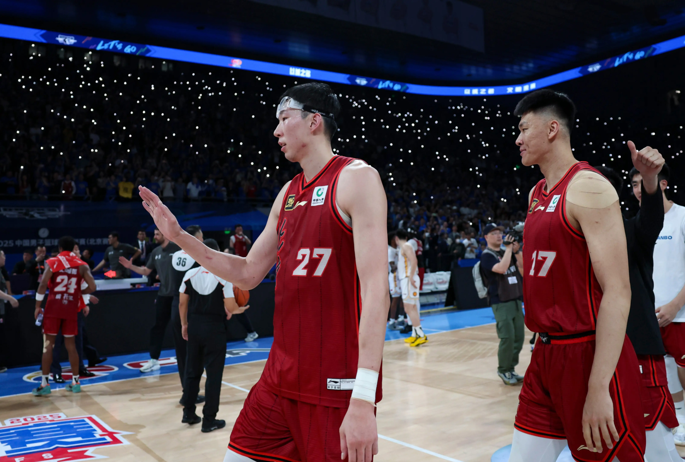 关键时刻突围战来临，深圳男篮围绕德国杯远射贴柱，管理层满意，身体对抗强度拉满(篮球破全场紧迫战术图)