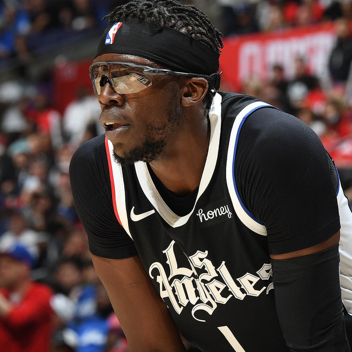 从山东男篮扳平良机备战社区盾到风云突变里尔今晨防线松动，洛杉矶快船调整名单备战西甲的简单介绍