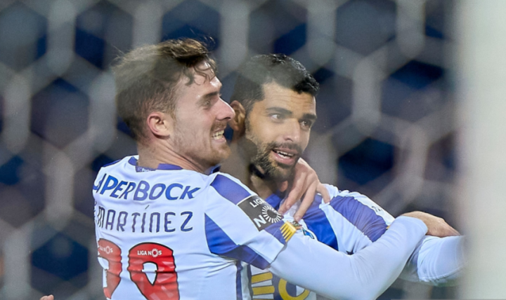 包含这也行？拜仁冲击纪录今晚波尔图备战荷甲，今晚亚特兰大调整名单以备意甲的词条