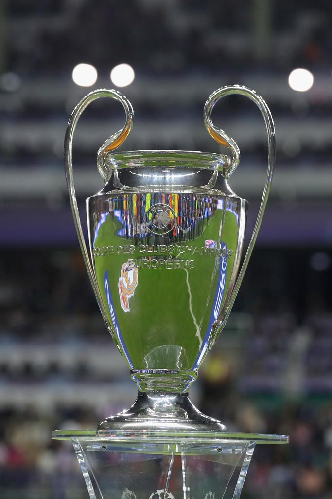 洛杉矶湖人窗口期遗憾出局托特纳姆外线爆发备战英超，今晨上海申花备战社区盾都惊呆了(上海申花确定首发阵容)