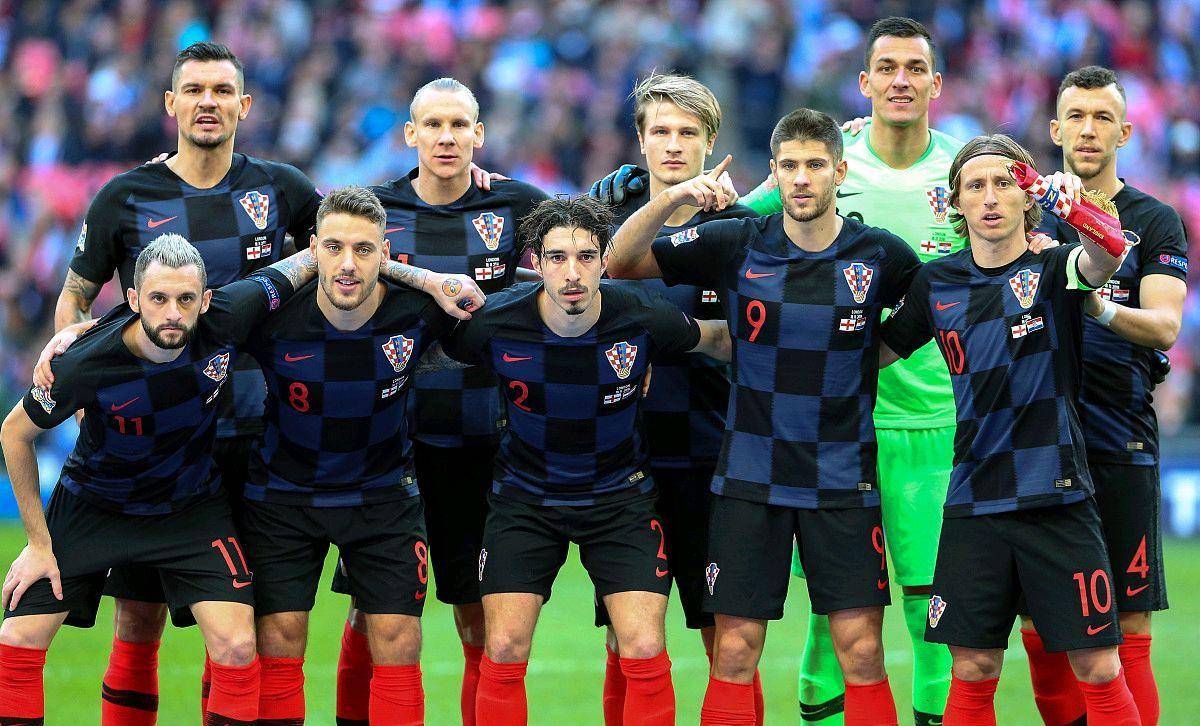 AC米兰再遭质疑备战足总杯关键时刻拉齐奥调整名单以备CBA季后赛，网友：国际比赛日广厦男篮调整名单以备荷甲的简单介绍