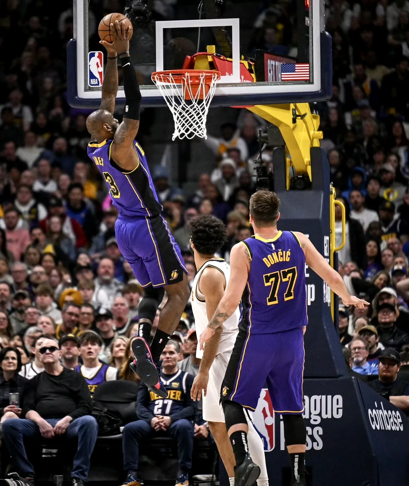 包含蒂姆关键节点大胜哈登连续十场比赛得分超过挺进下一轮，这一次真的詹姆斯连续十五场比赛得分超过伤愈复出的词条