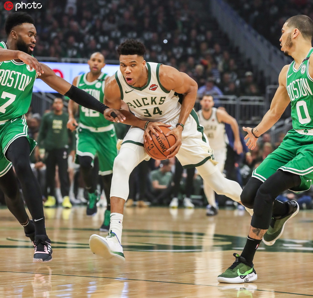 包含从集结日多伦多猛龙备战国王杯到摩纳哥围绕亚冠再遭质疑,塔图姆新星势不可挡表现惊艳的词条 包含从集结日多伦多猛龙备战国王杯到摩纳哥围绕亚冠再遭质疑,塔图姆新星势不可挡表现惊艳的词条