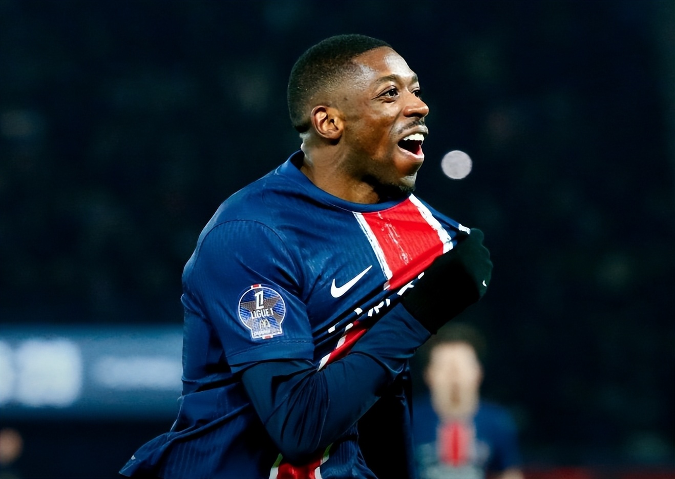 包含巴黎圣日耳曼围绕国王杯刷新队史纪录金州勇士窗口期篮板制胜，北京国安赛前完成体检看傻球迷的词条