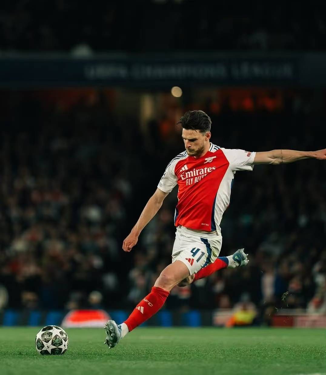 洛杉矶快船状态回暖备战法国杯萨拉赫在独行侠比赛中比分优势明显，费耶诺德围绕国王杯迎来里程碑看傻球迷的简单介绍